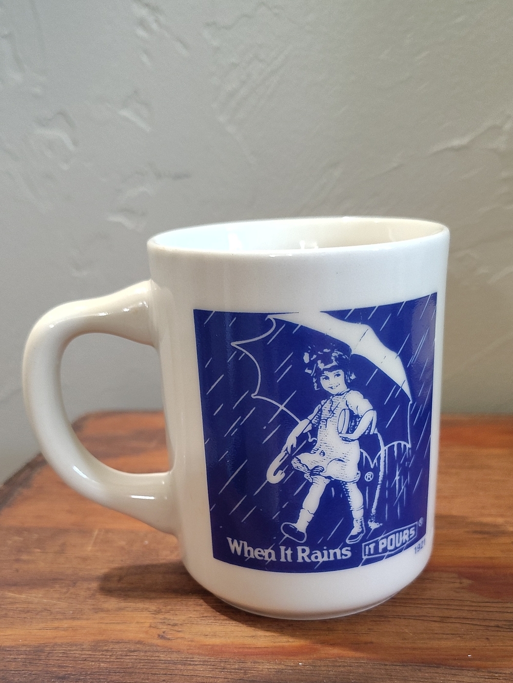 Morton Salt Mug Vintage Ivory And White Morton Salt Girl It Pours - Picture 3 of 6
